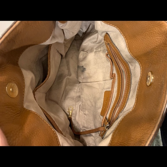 Michael Kors Hamilton purse - Picture 2 of 3